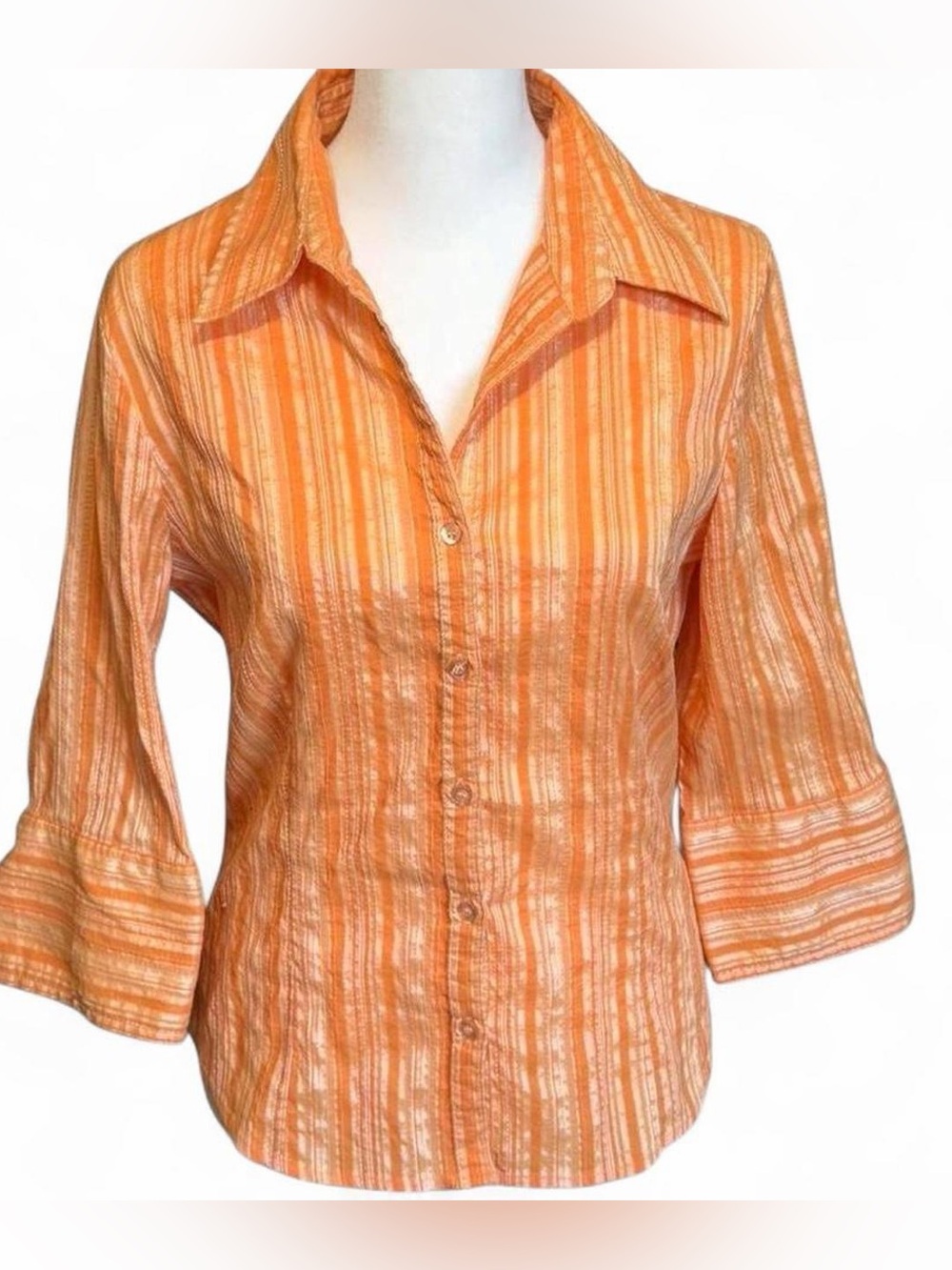 Beautiful Vintage woman’s fitted peachy orange color striped button up top